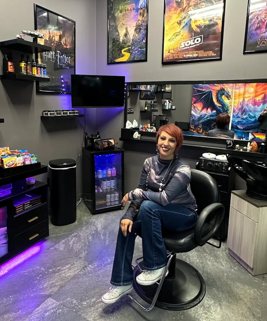 Photo of Lybbi Lou in her new studio at Salon Salon Suites in Saint Louis Park, Minn.